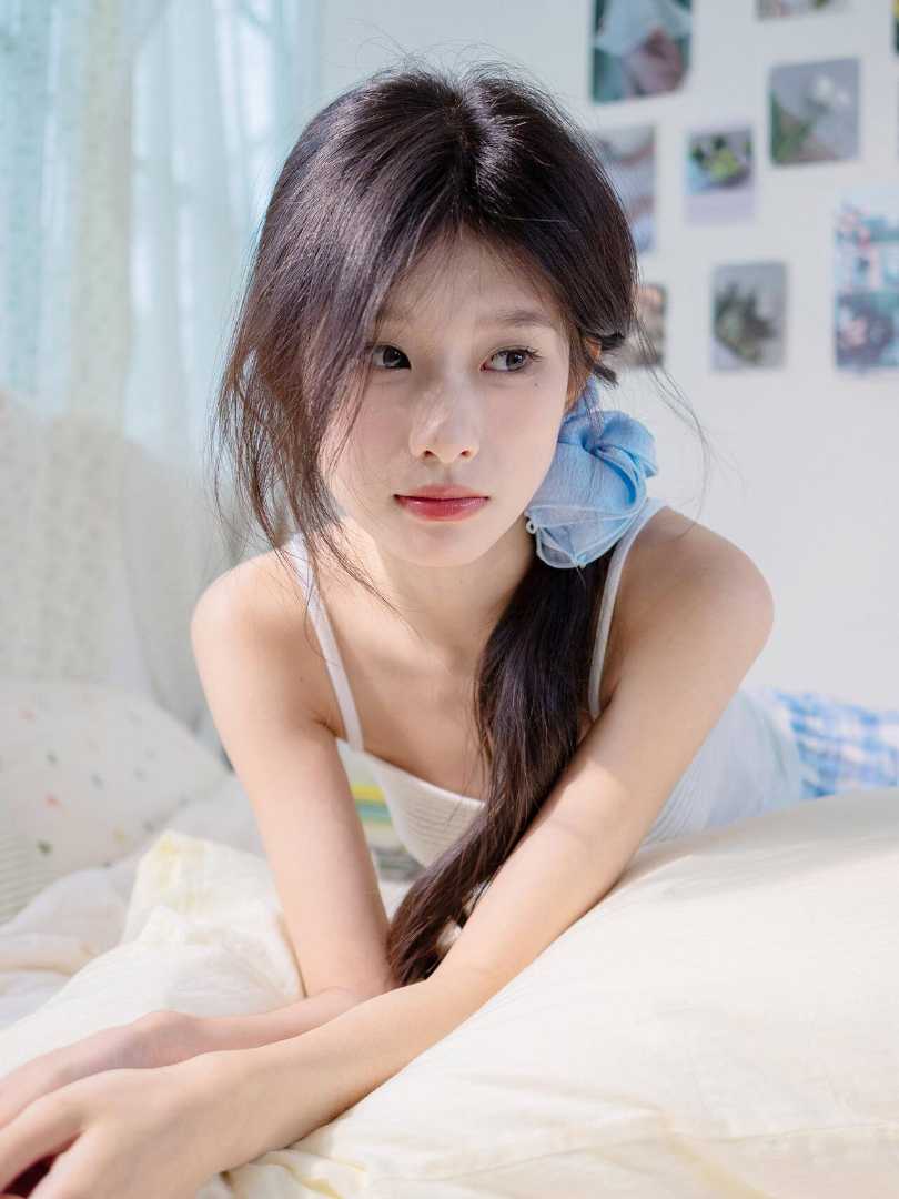 Vivian - outcall companion City Hall Singapore